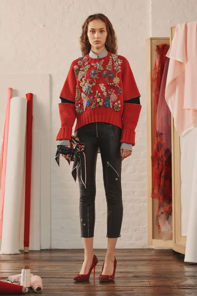 Look 9
